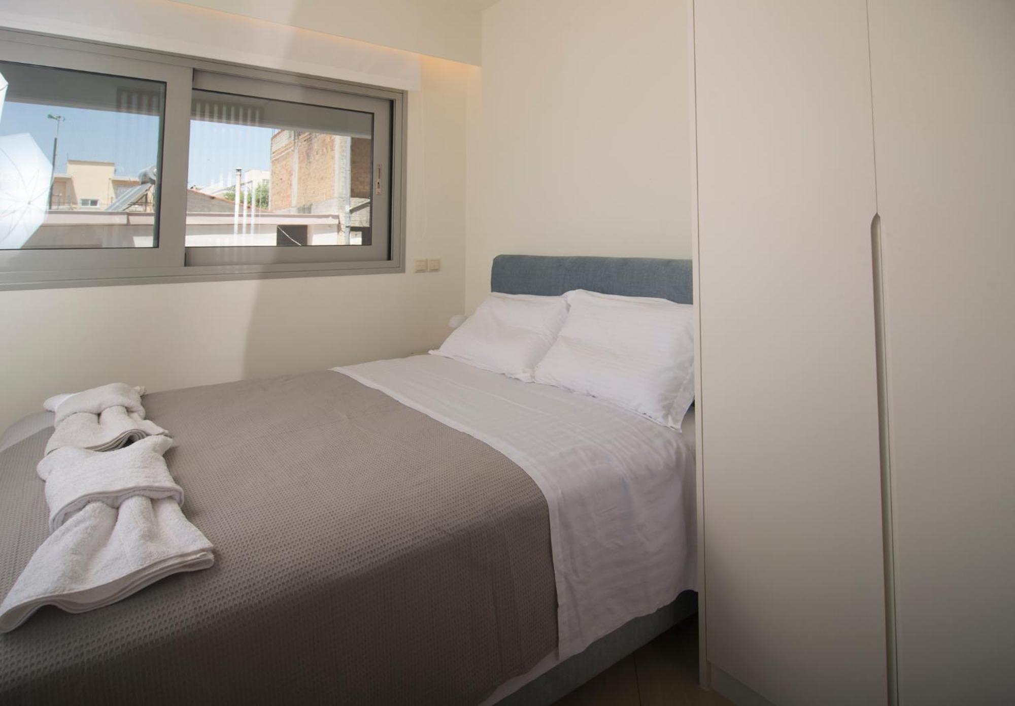 Spectacular Apartment Near Dance Hall/Center Каламата Екстер'єр фото