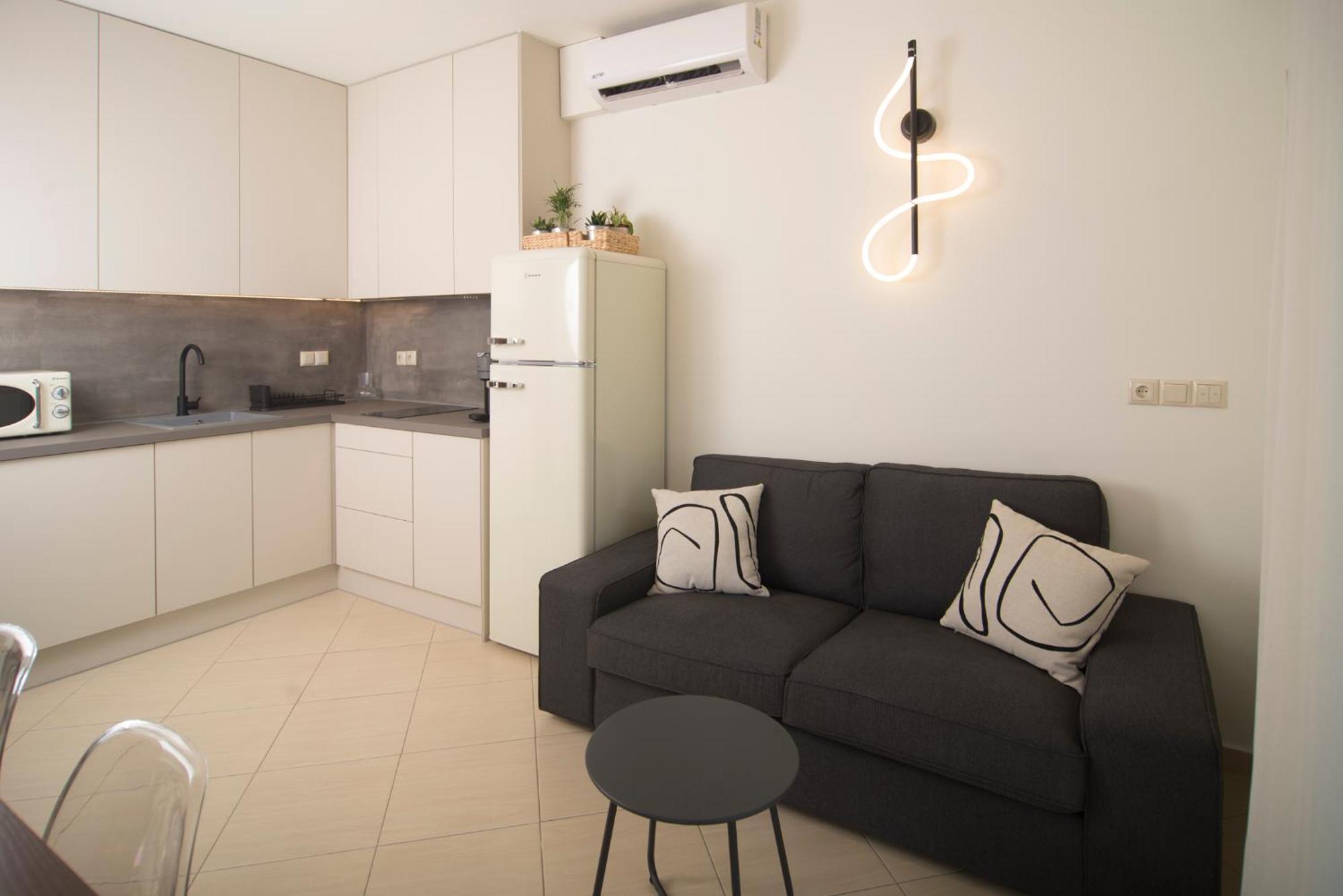 Spectacular Apartment Near Dance Hall/Center Каламата Екстер'єр фото